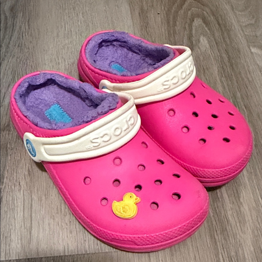 CROCS Kids Bright Pink Slippers
